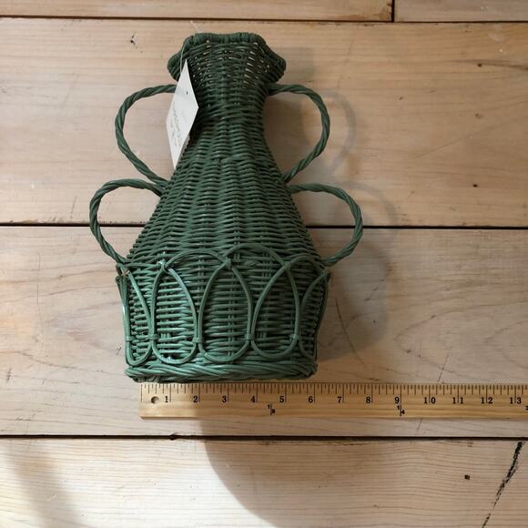 Threshold NWT Coastal Small Rattan Vase Green - Picture 11 of 11